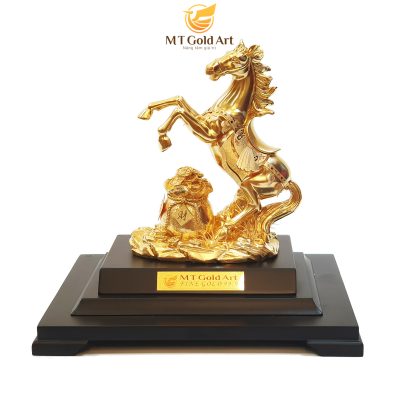 Tượng ngựa chiến thắng dát vàng (17x20x24cm)